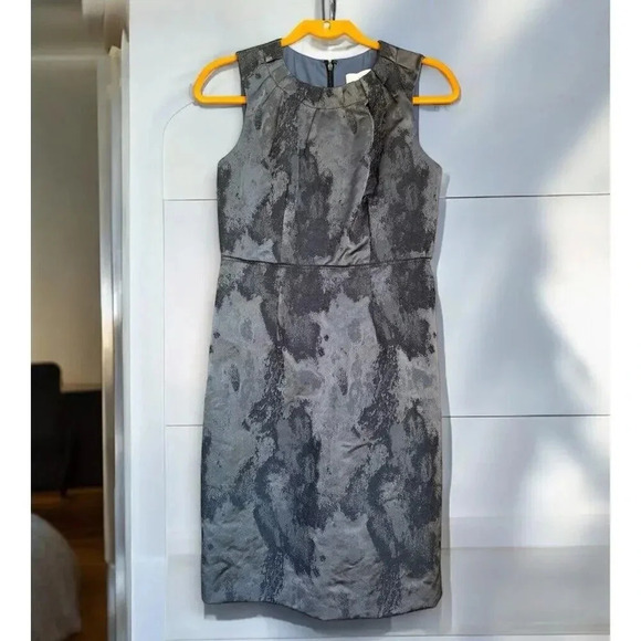 ANN TAYLOR Loft Size 2 Gray Watercolor Print Sheath Zip Business Casual Dress - Picture 10 of 10